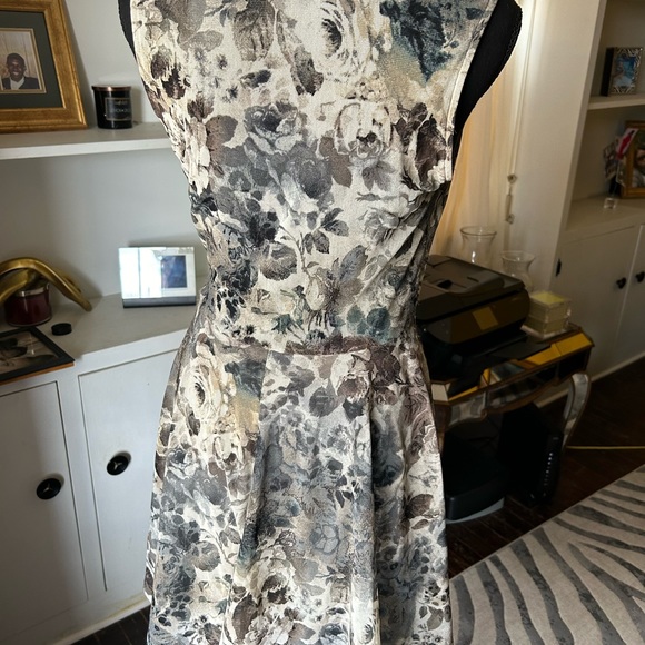 Sleeveless gray, brown and blue mini sundress with rose design. Super cute! - Picture 5 of 10